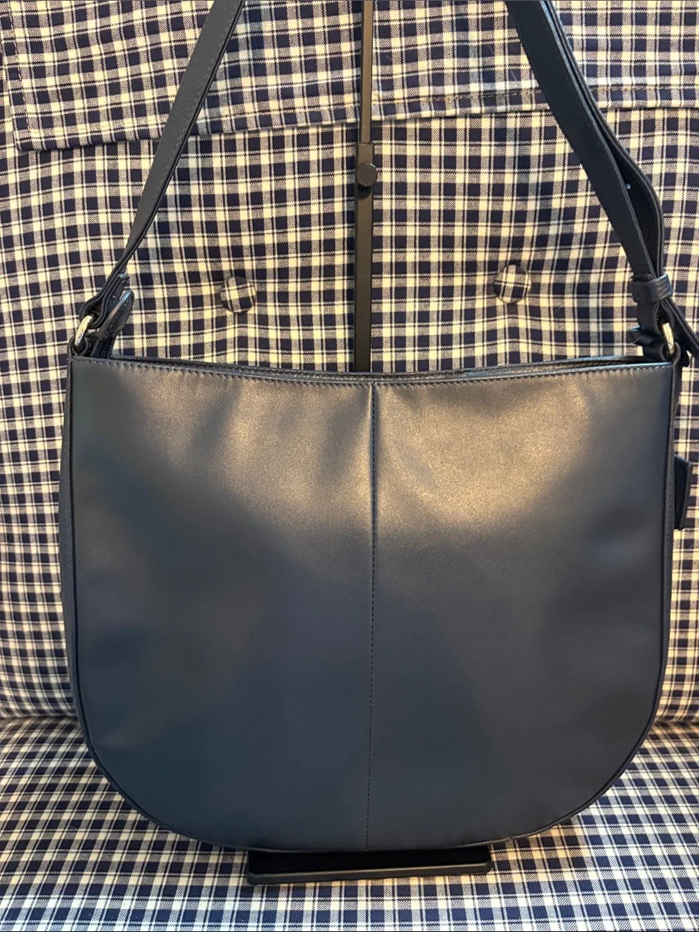 RADLEY LONDON Navy Curved Leather Shoulder Bag
